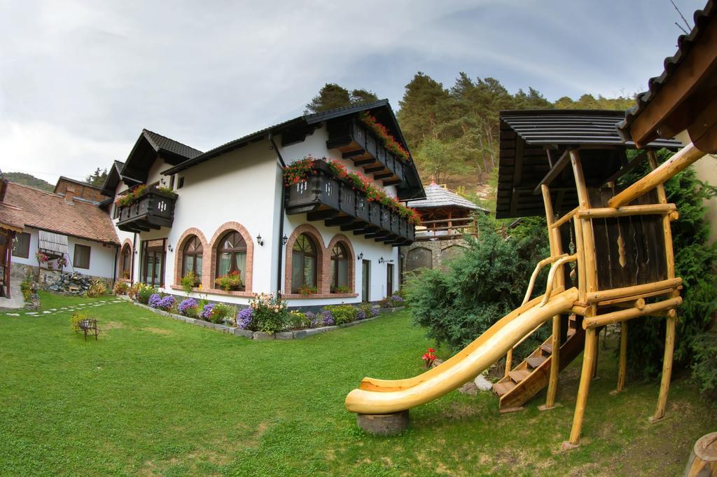 Casa Stefania Hotell Tălmaciu Eksteriør bilde